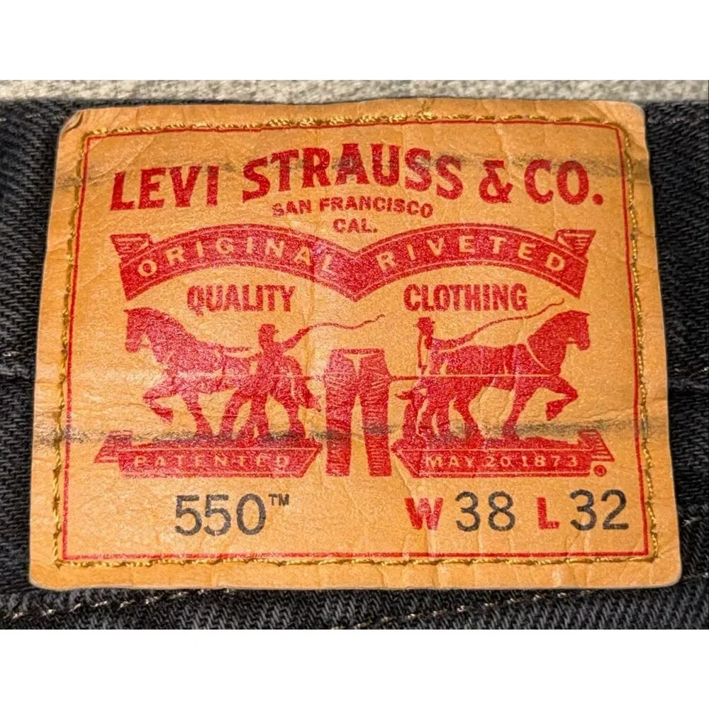 Levi’s black jeans size 38x32